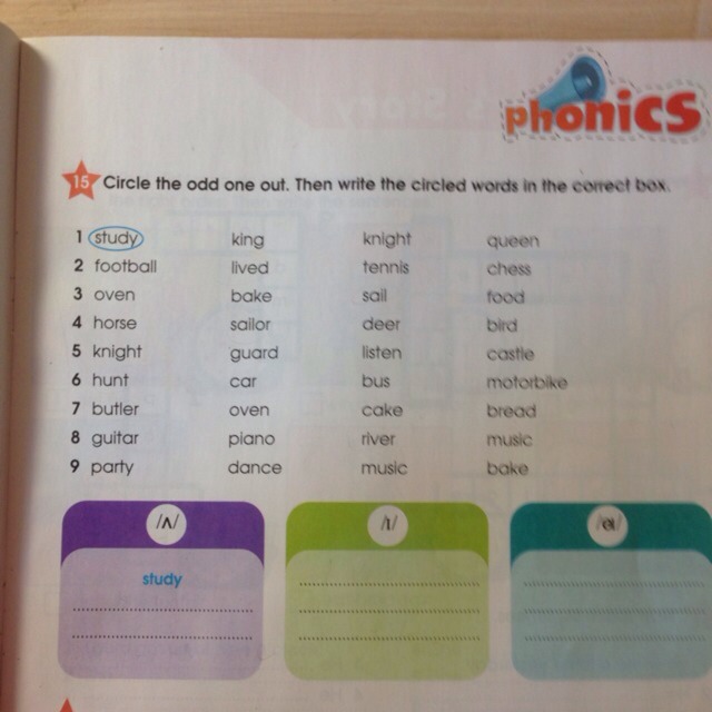 Kid's перевод. Circle the odd one out ответы. 2 Circle the odd one out. Then write.. 1) Write the Words. Circle the odd one out. Write.